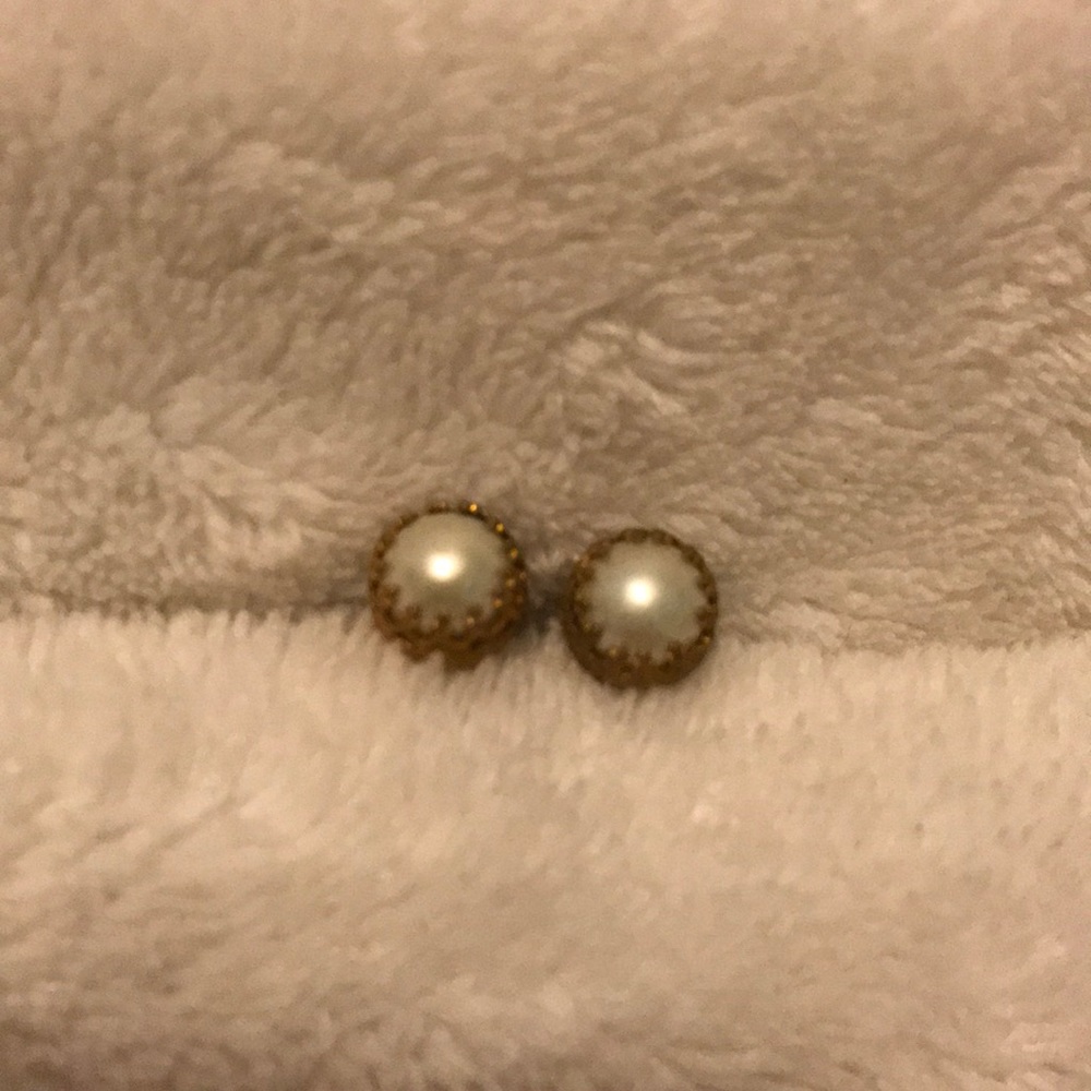 Anthropologie gold statement pearl earrings